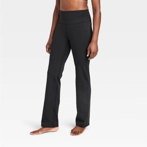 NWT All in Motion yoga pants Tall XS